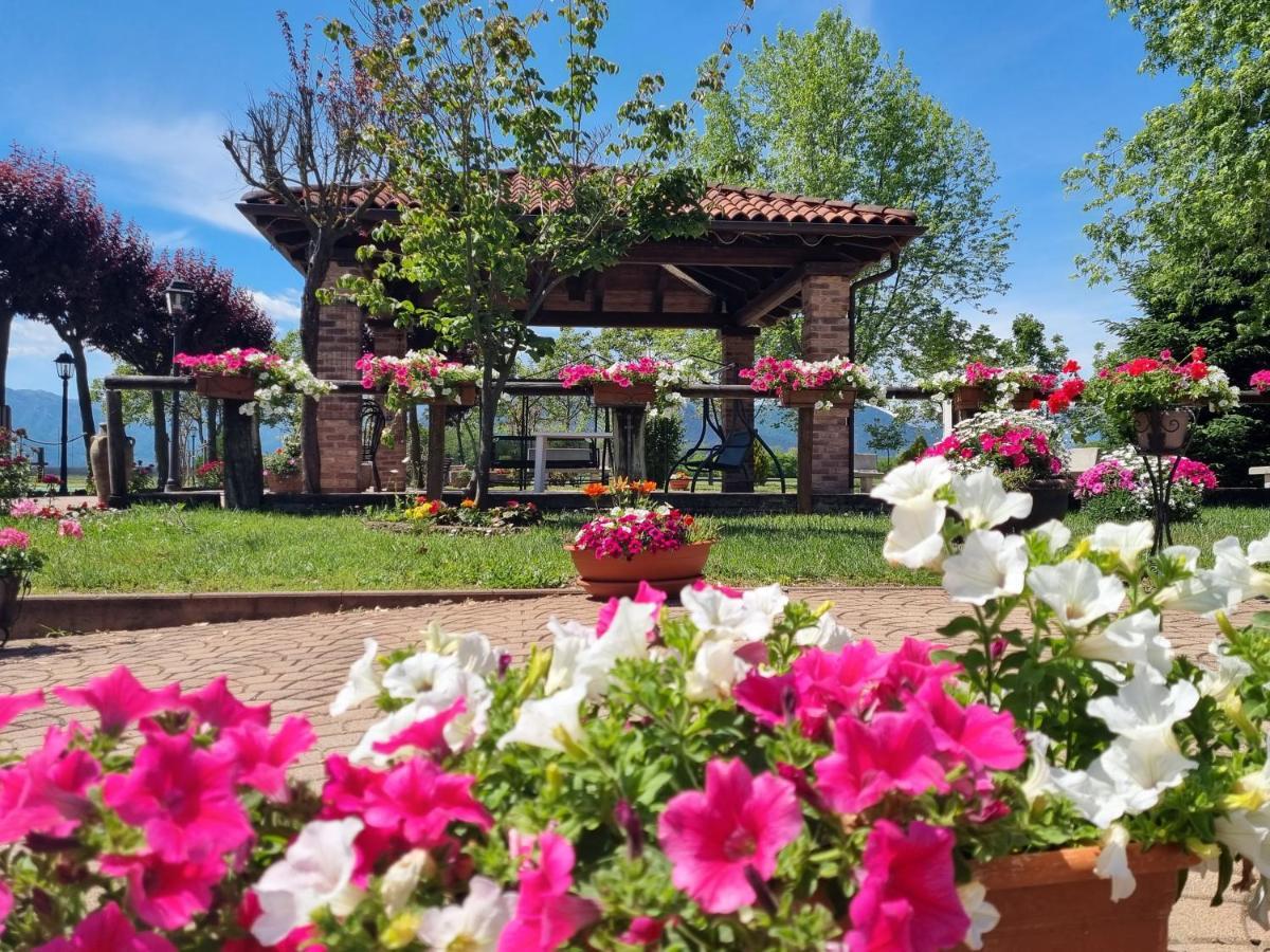 Hotel Tenuta Canta Volvera Екстер'єр фото
